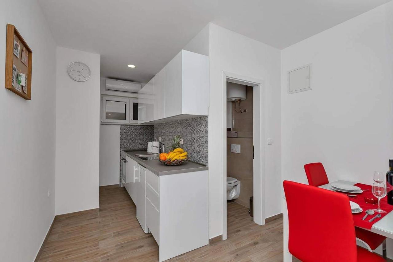 Apartman-Studio Meri Макарска Екстериор снимка
